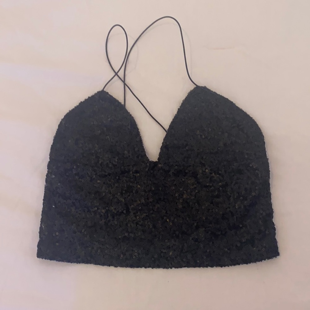 Black crop top